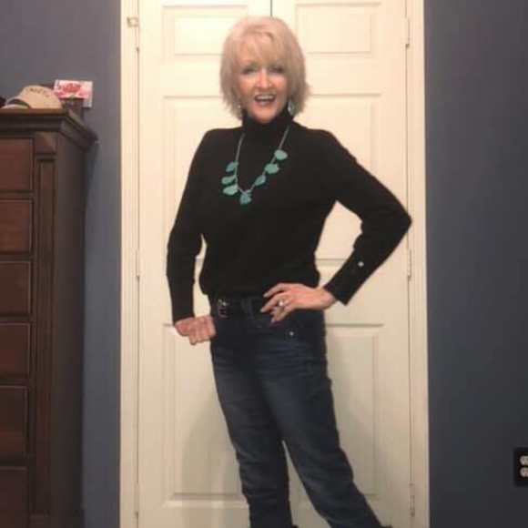 Meet your Posher, Cathy - Picture 8 of 11